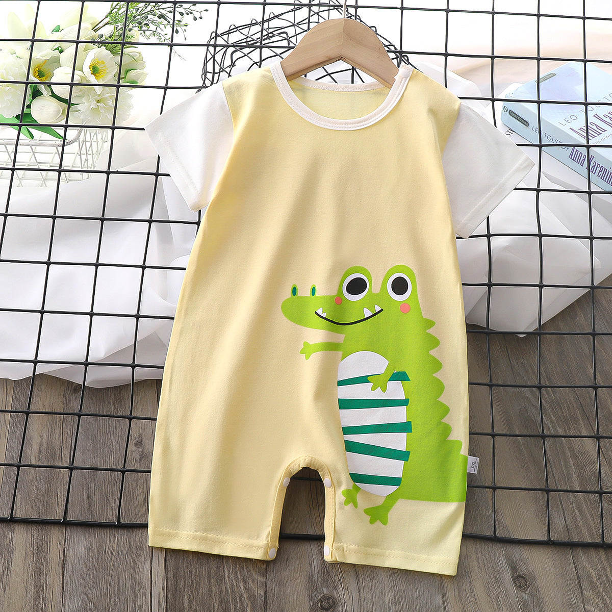 Infant and toddler one-piece crawling clothes, alligator