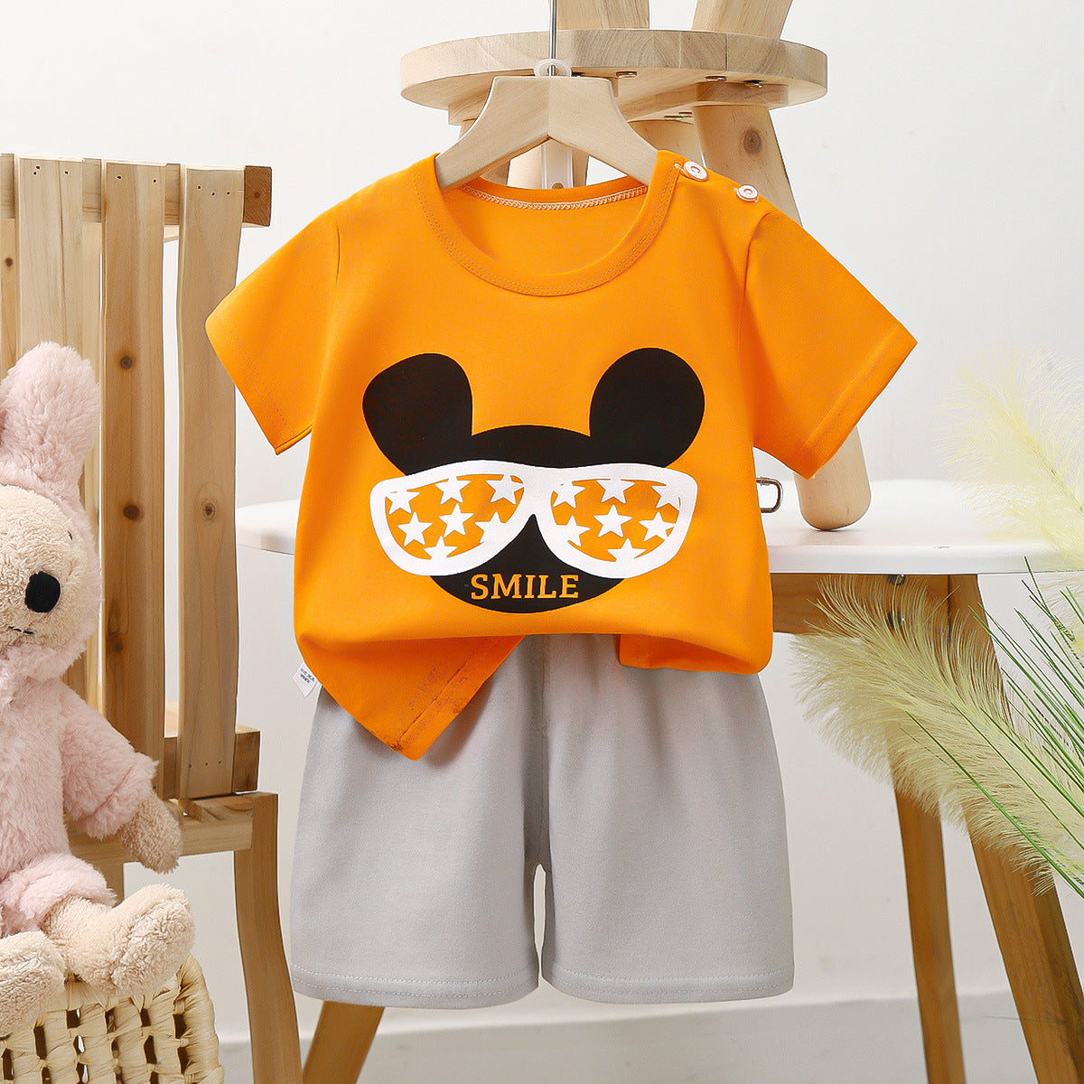 Adorable Cartoon Kids T-Shirt, glasses